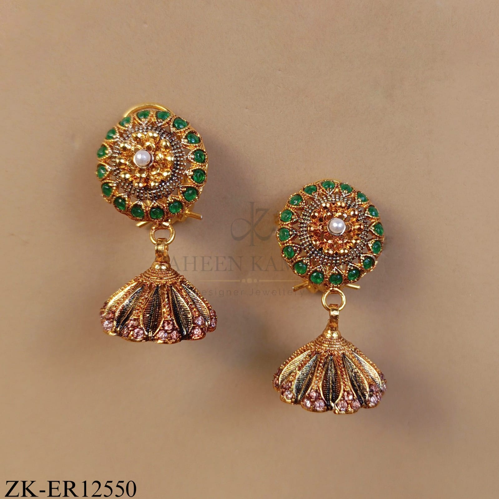 ANTIQUE ROUND TOP WITH LEAF STONE EARRINGS