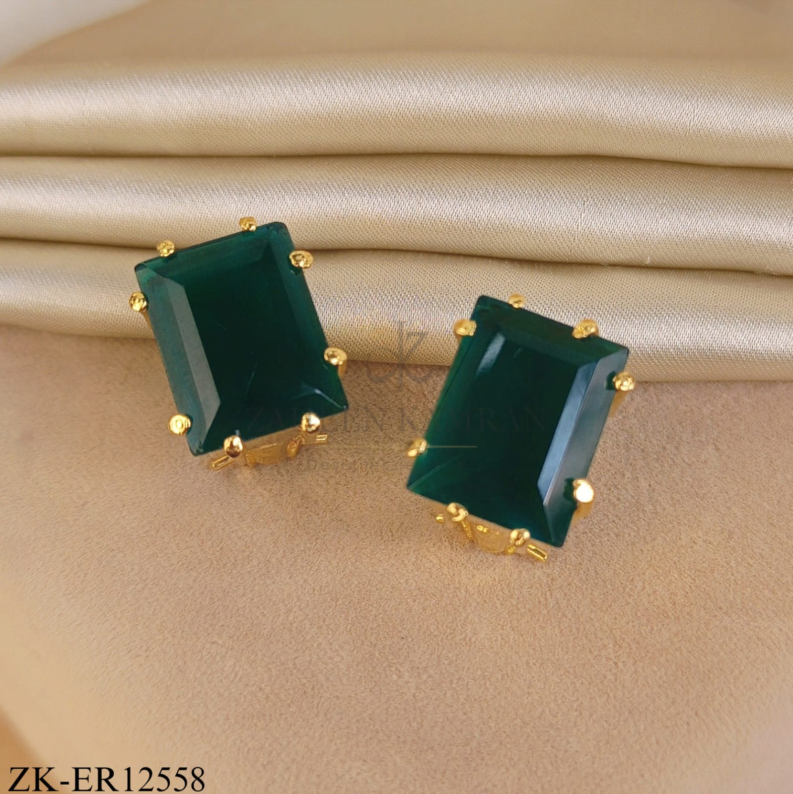 BOLD EMERALD CUT EARRINGS