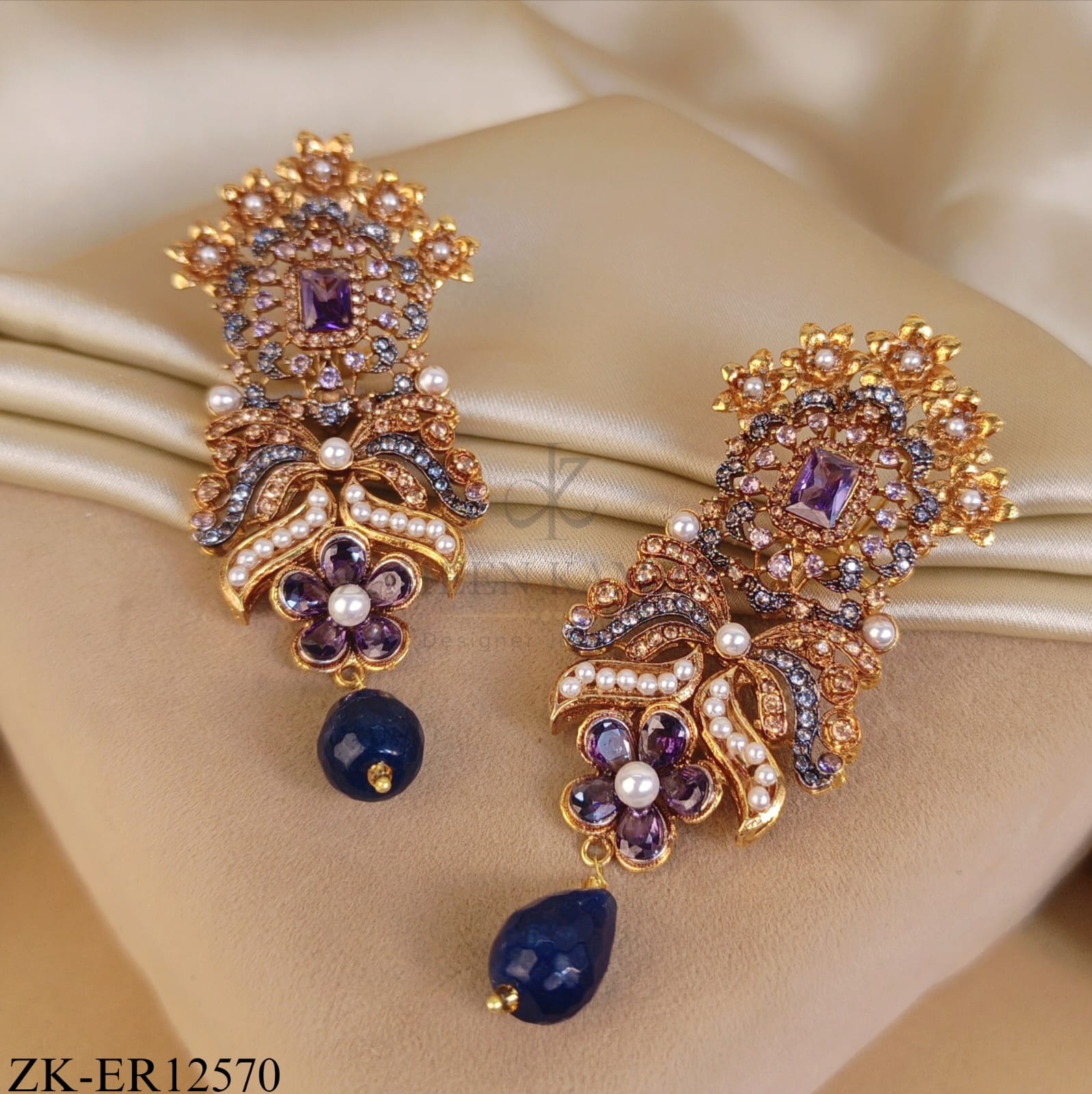 AMETHYST FLORAL MOTIF EARRINGS