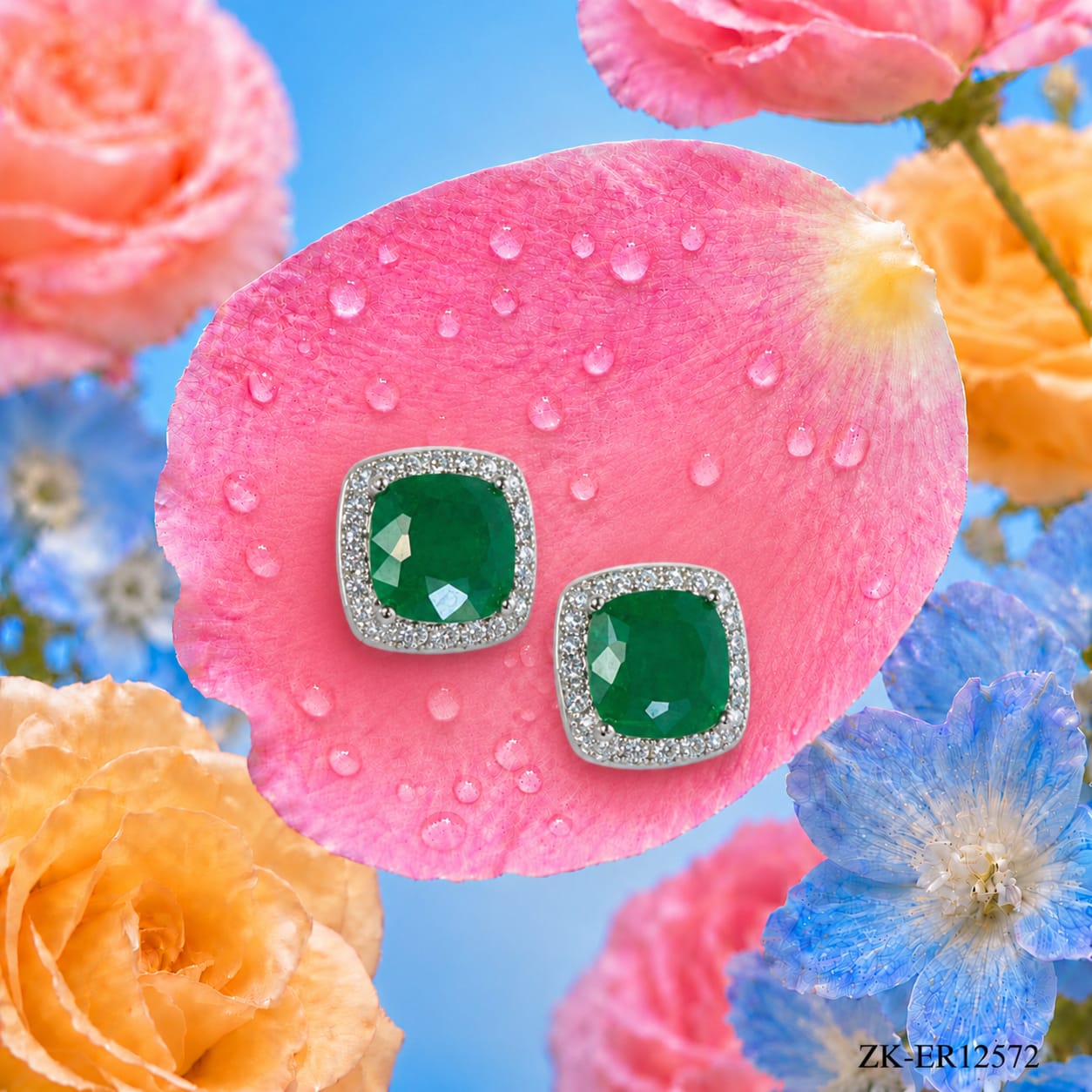 EMERALD SQUARE STUD EARRINGS