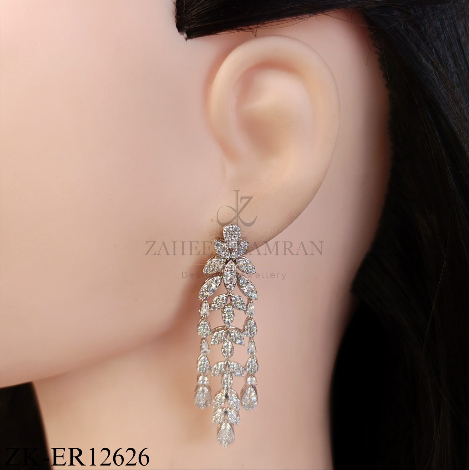 LEAFLET SILVER CHARM EARRINGS