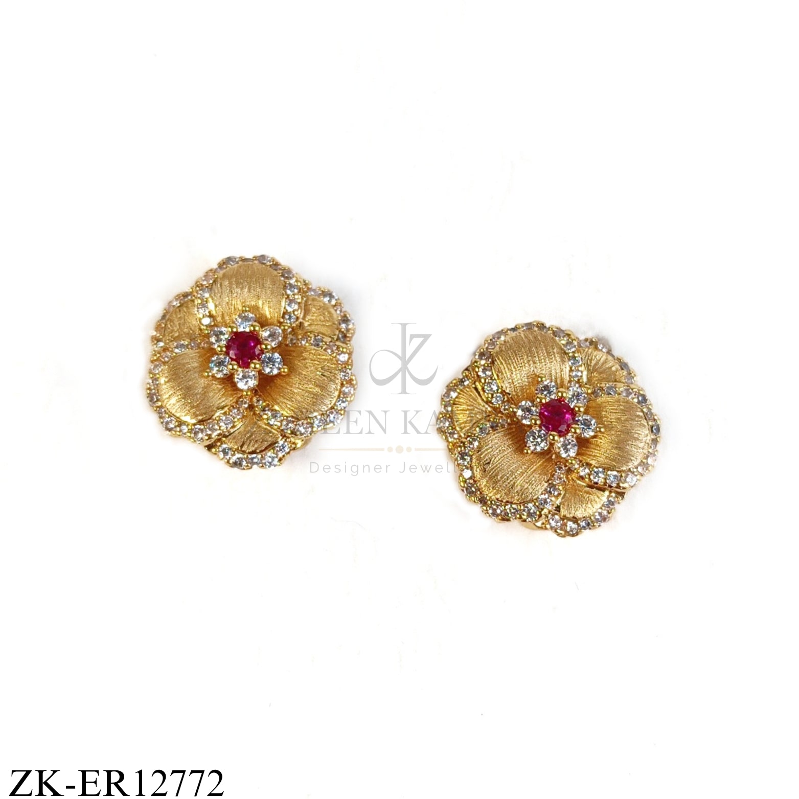 GOLD FLORAL EARRINGS WITH ZIRCONS ON PETALS EDGES