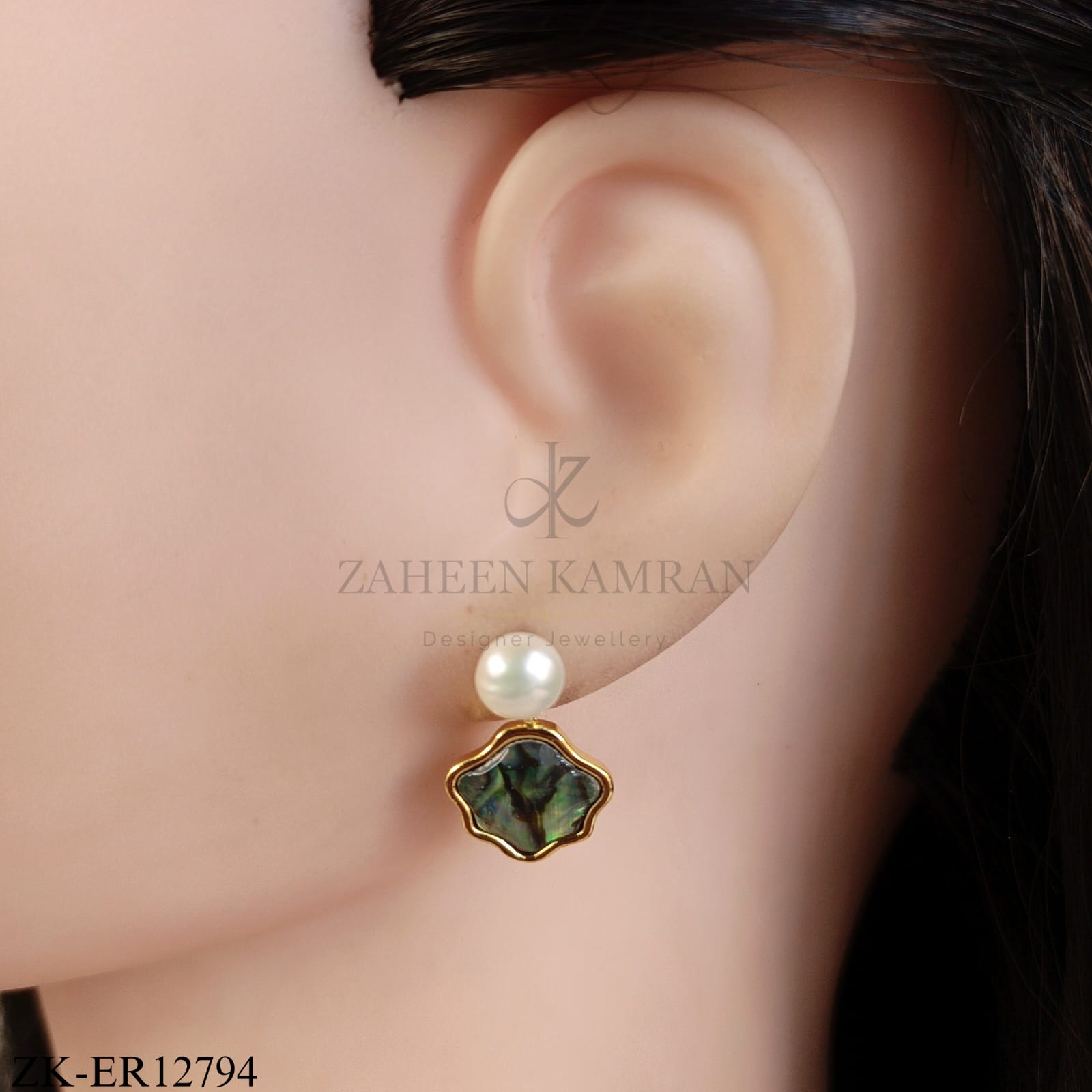 SEA GREEN SHELL EARRINGS