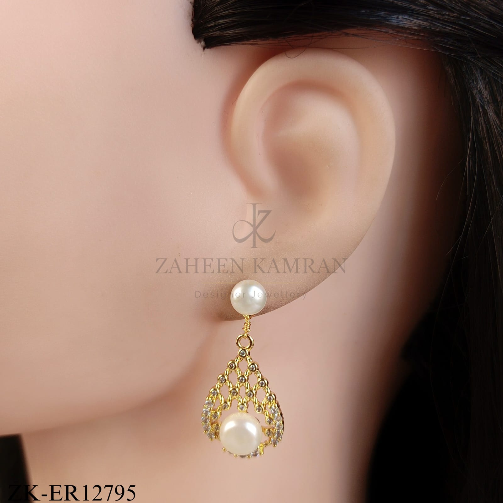 GOLD NET PATTERN EARRINGS WITH PEARLS
