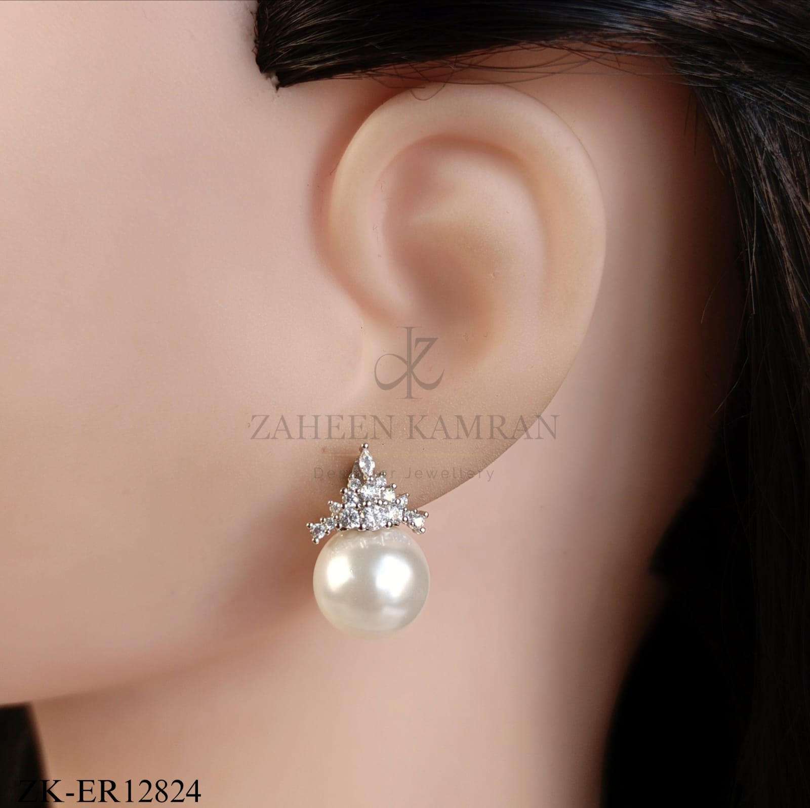 SILVER CROWN TOP WITH BIG PEARL EARRINGS