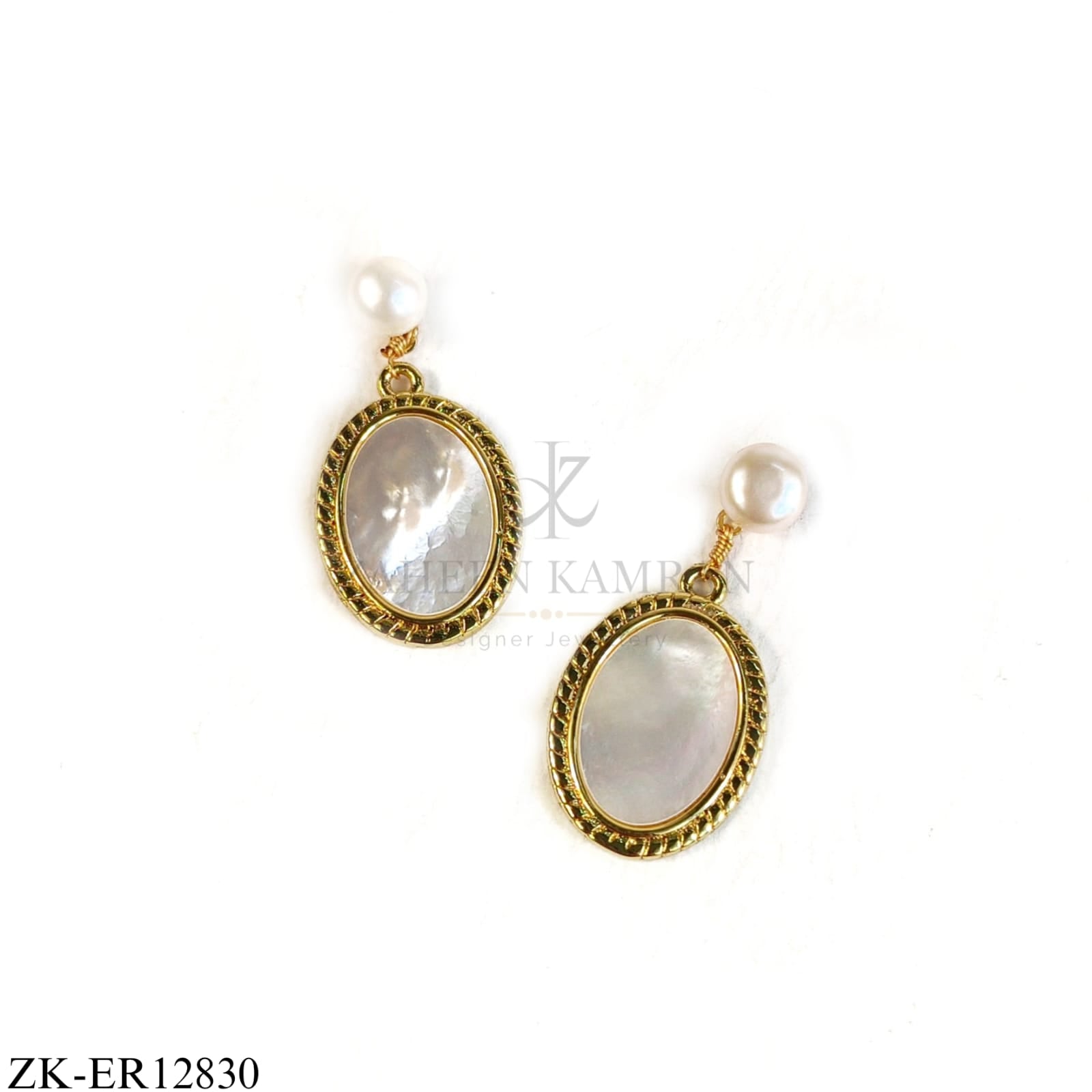 GOLDEN OVATE SMOOTH WHITE EARRINGS