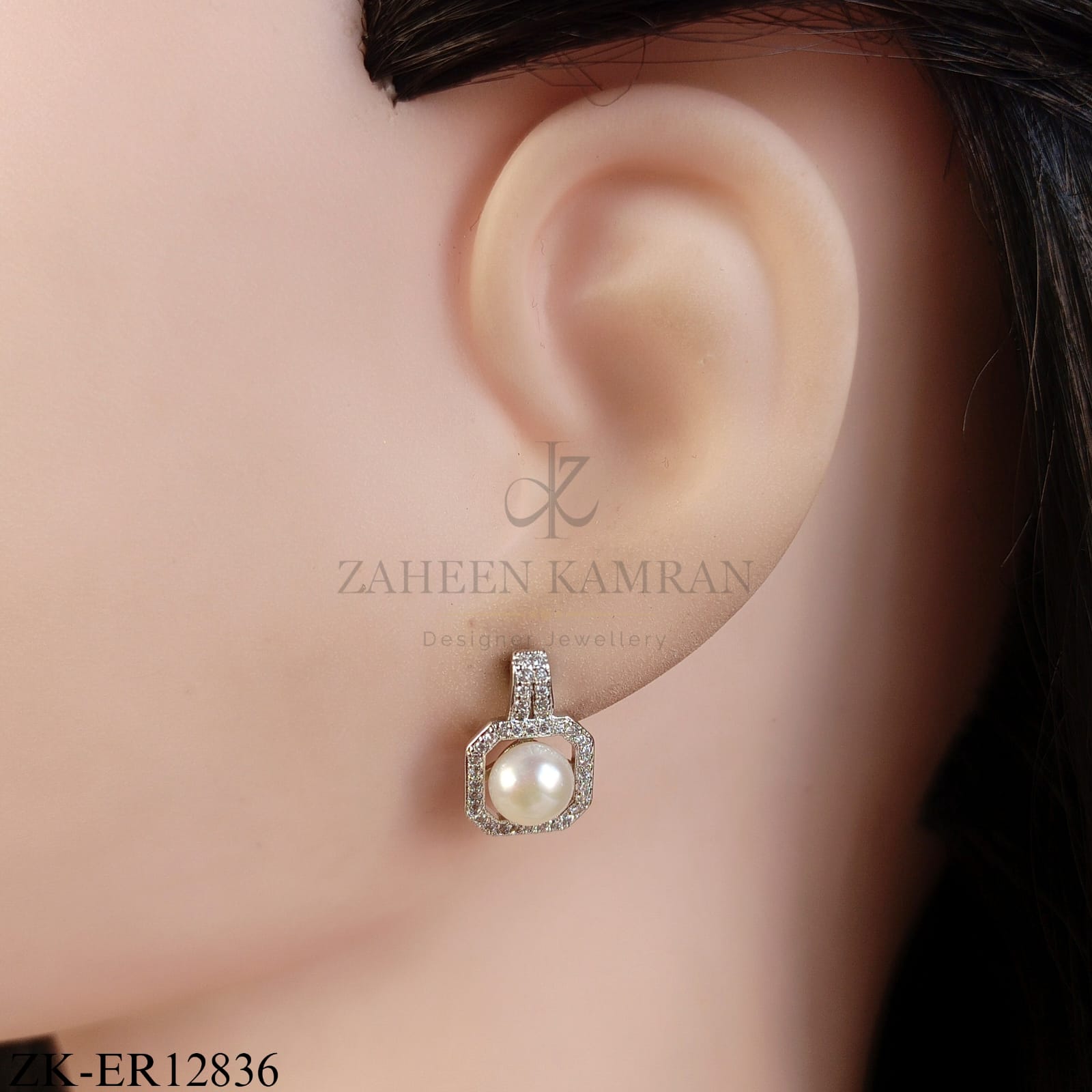 SILVER SQUARE EARRINGS WITH PEARL CENTRE