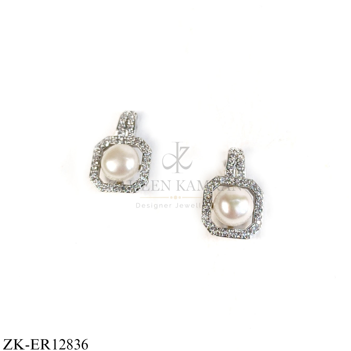 SILVER SQUARE EARRINGS WITH PEARL CENTRE