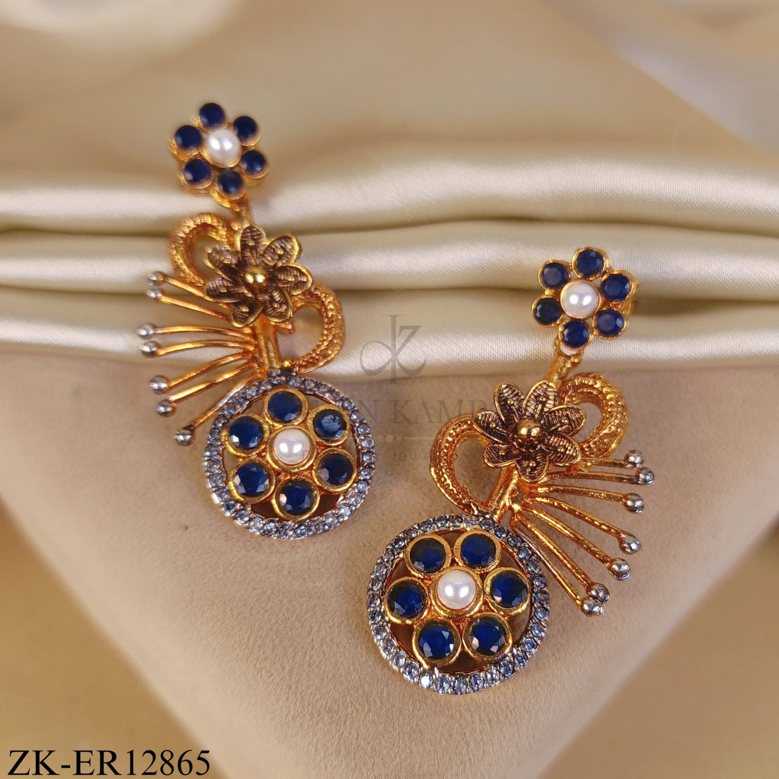 GOLDEN SAPPHIRE FLORAL TOP AND STUD EARRINGS