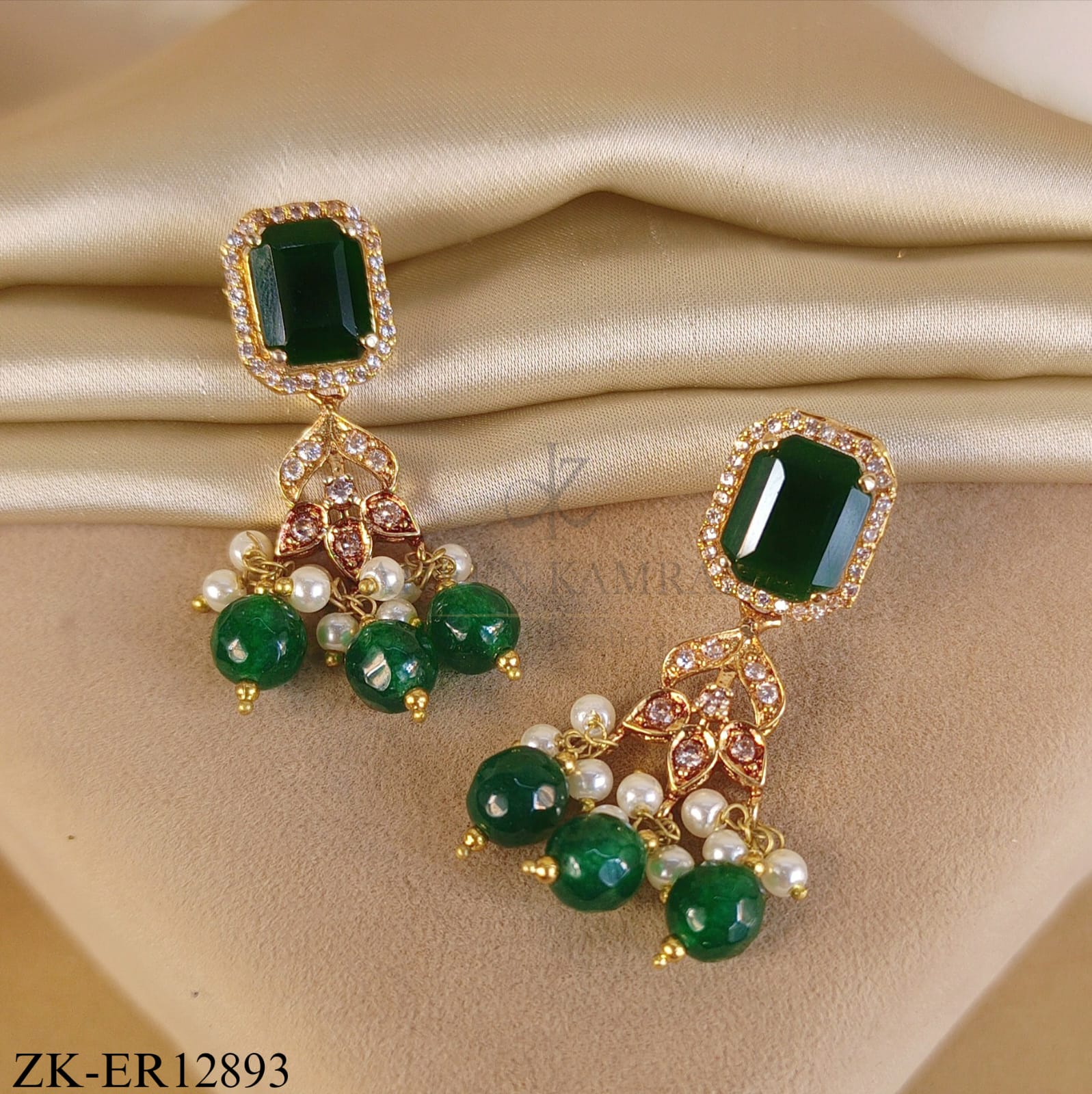 EMERALD PEARLS EARRINGS