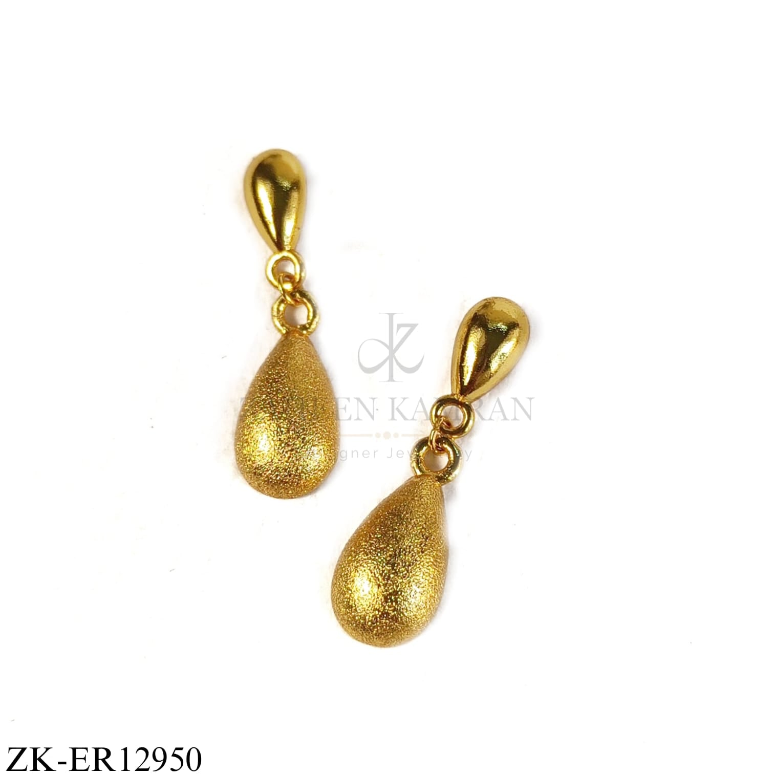 GOLDEN TEARDROP EARRINGS