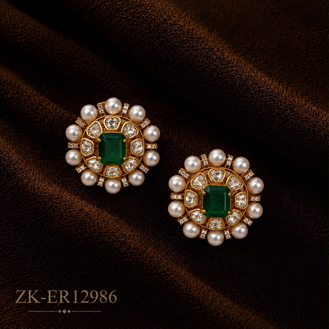EMERALD PEARLS EARRINGS