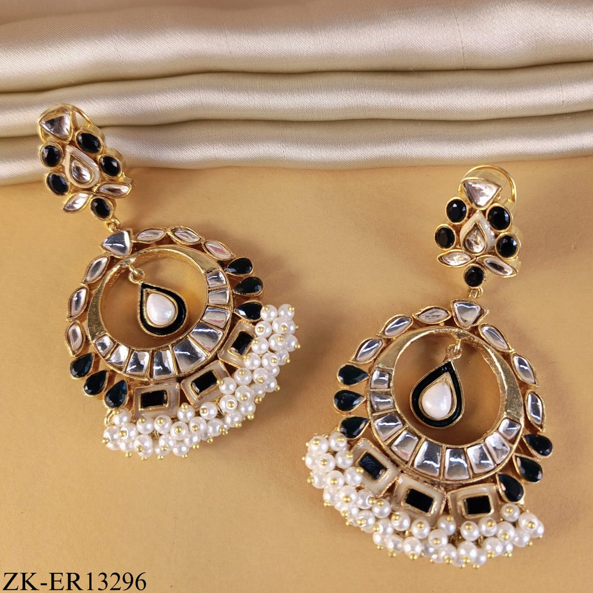 BLACK ENAMEL EARRINGS