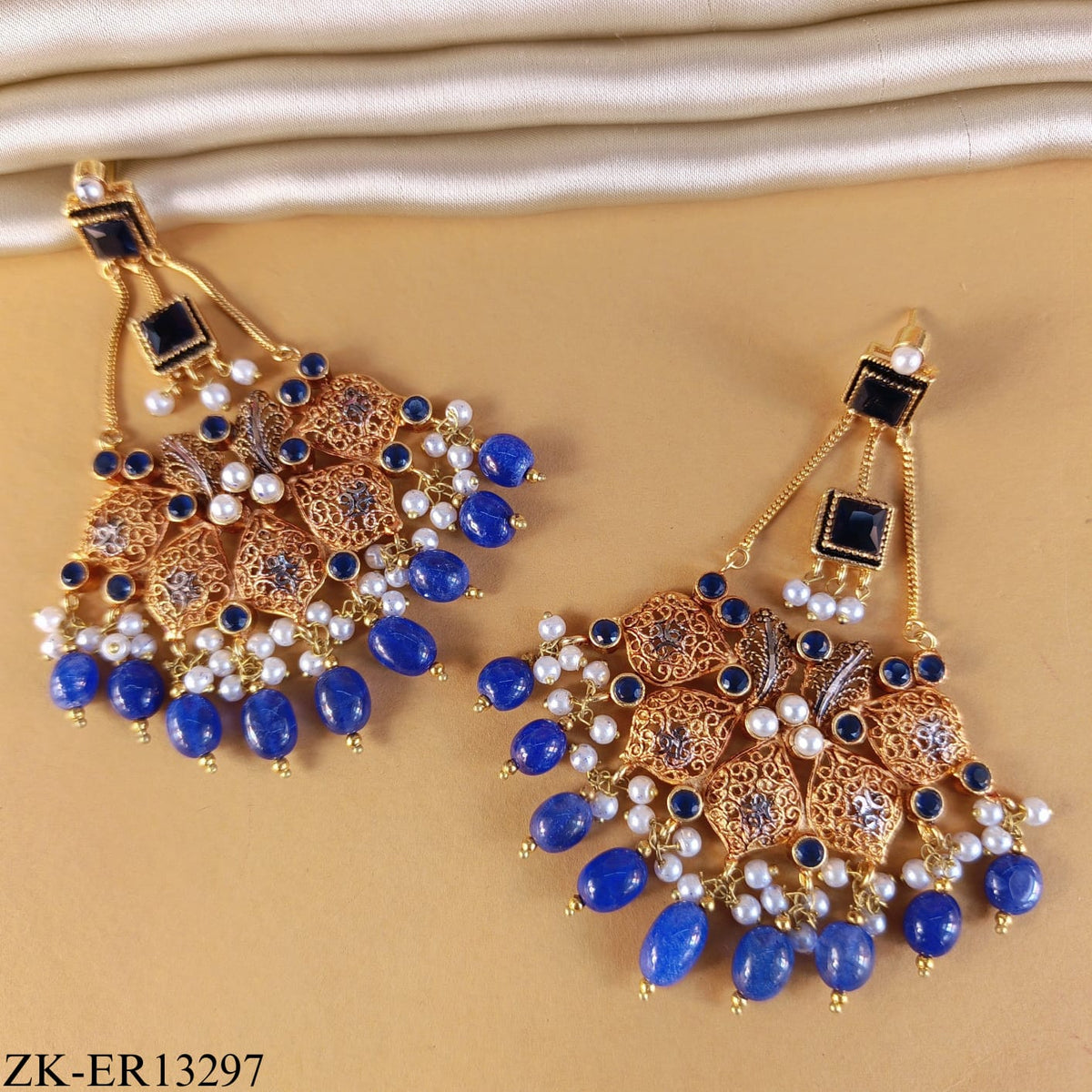 ANTIQUE SAPPHIRE EARRINGS