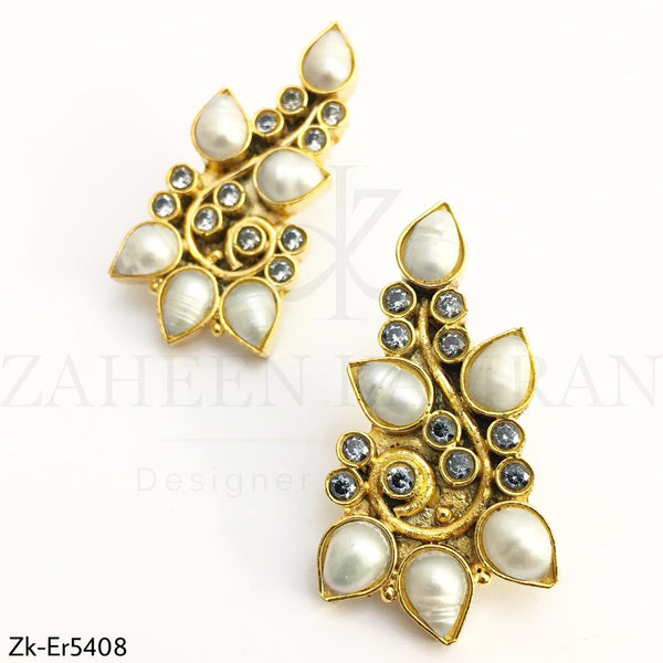 Pearly kundan earrings