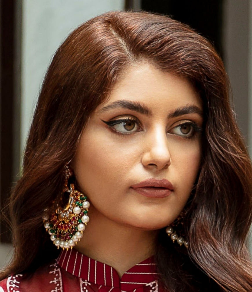 Stylish earrings