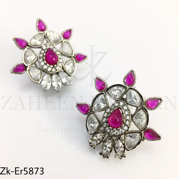 Stylish earrings