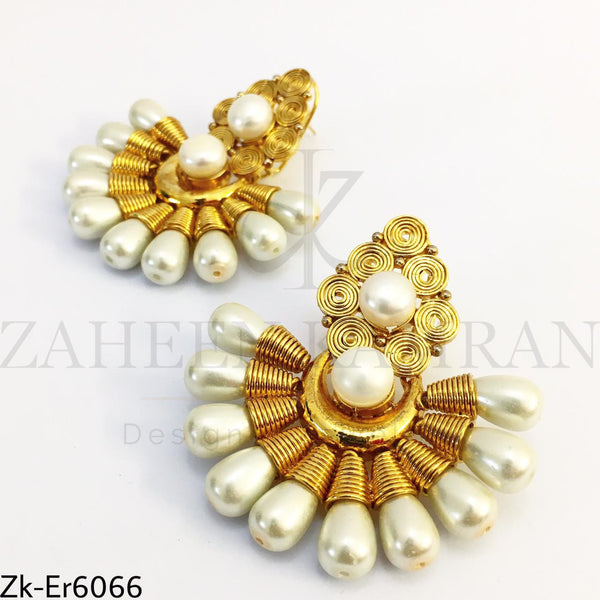 Pearls spring earrings