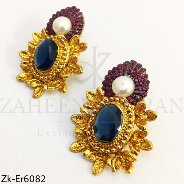 Sapphire golden earrings