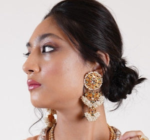 Solid kundan earrings