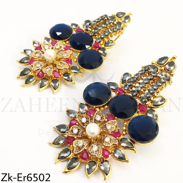 Stylish earrings