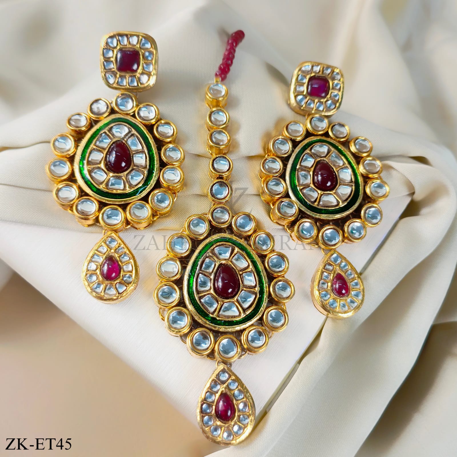 KUNDAN EARRINGS AND TIKKA