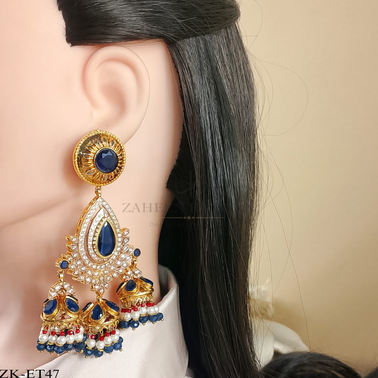SAPPHIRE HANGING EARRINGS TIKHA