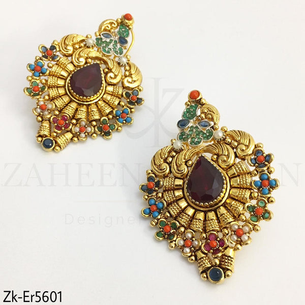 Gold traditional earrings