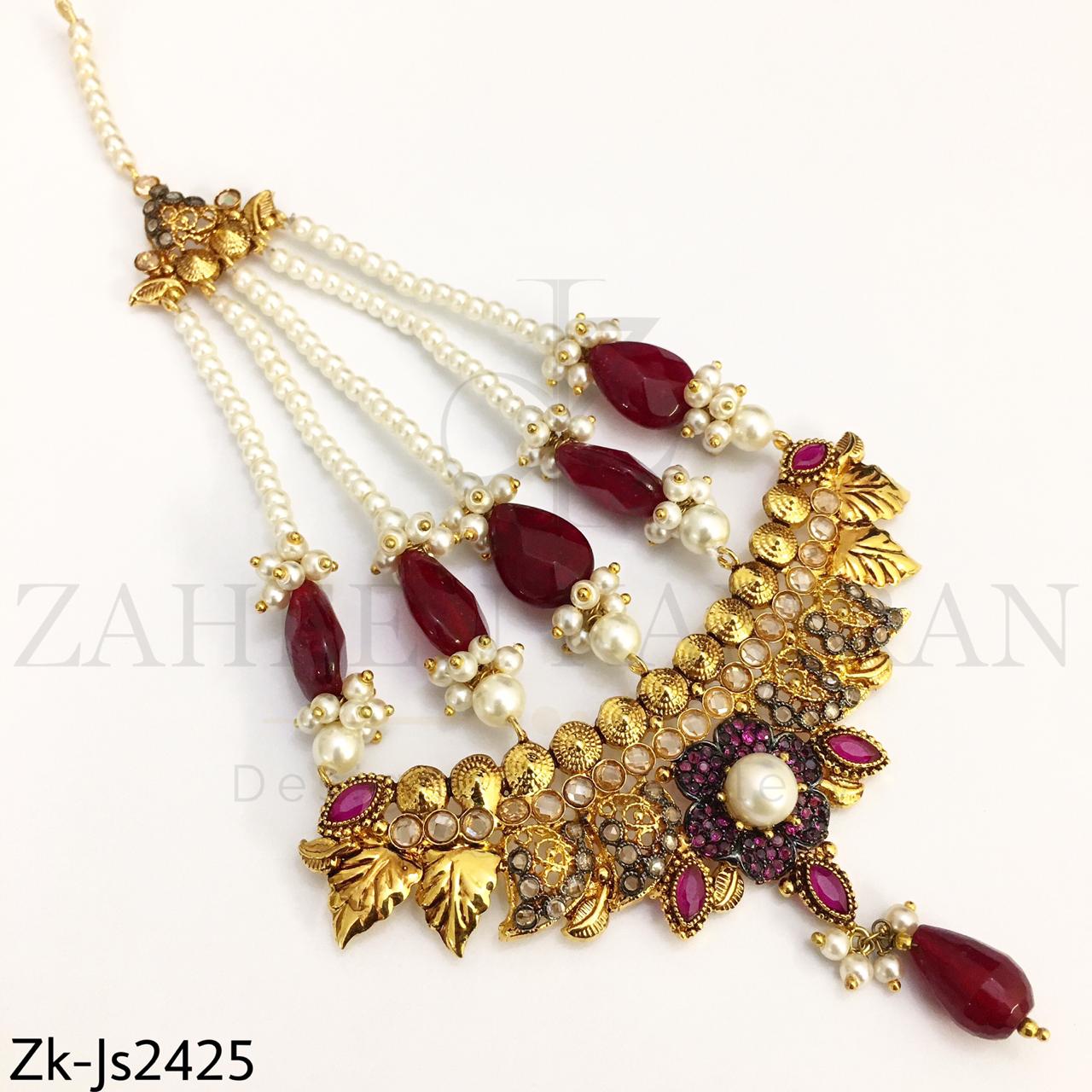 Floral gold ruby set