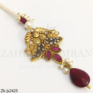 Floral gold ruby set