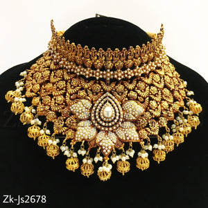 Antique pearls set