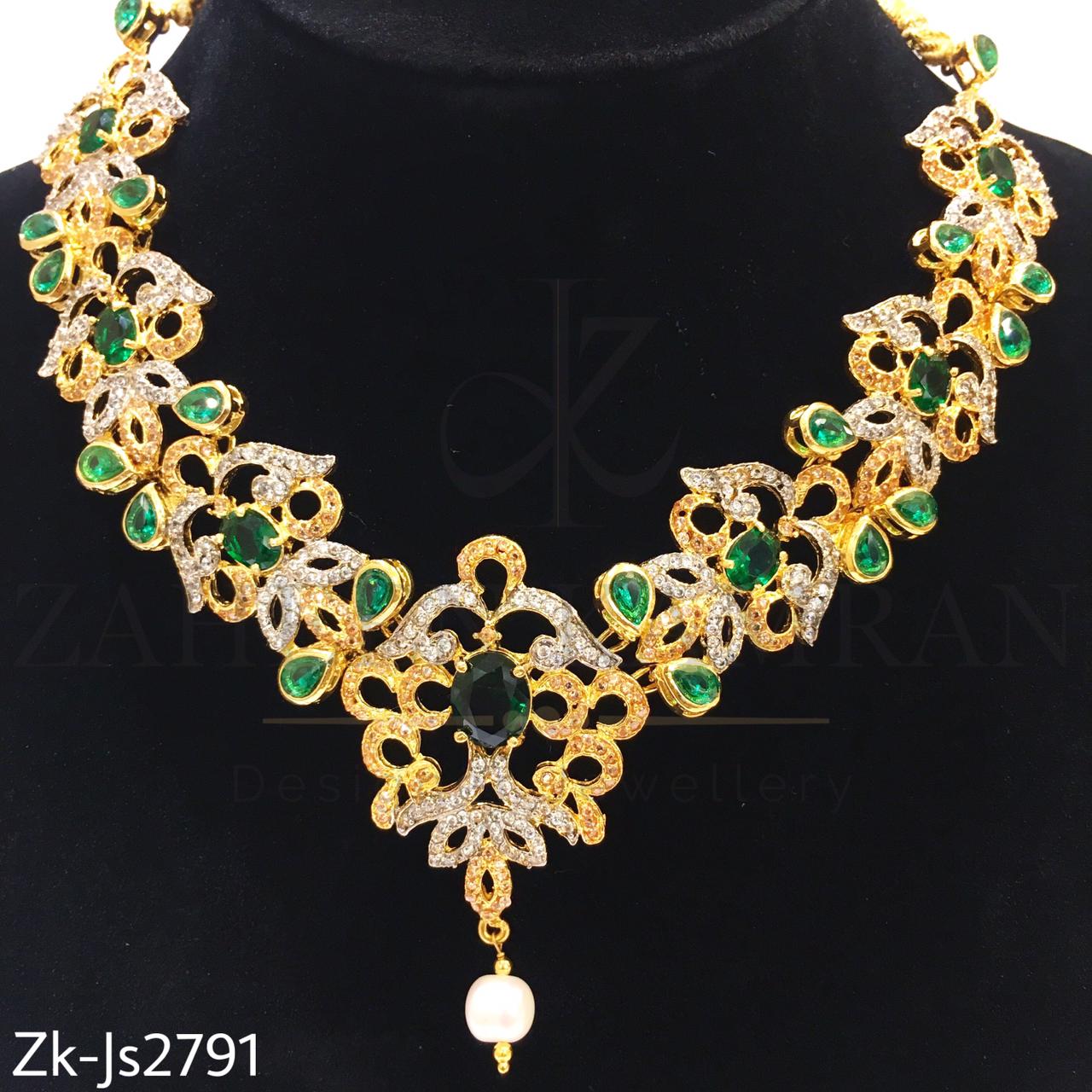 Emeralds sleek set