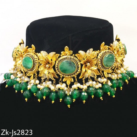 Emerald gold choker set