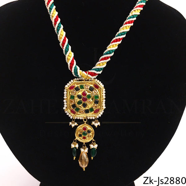 Solid kundan set