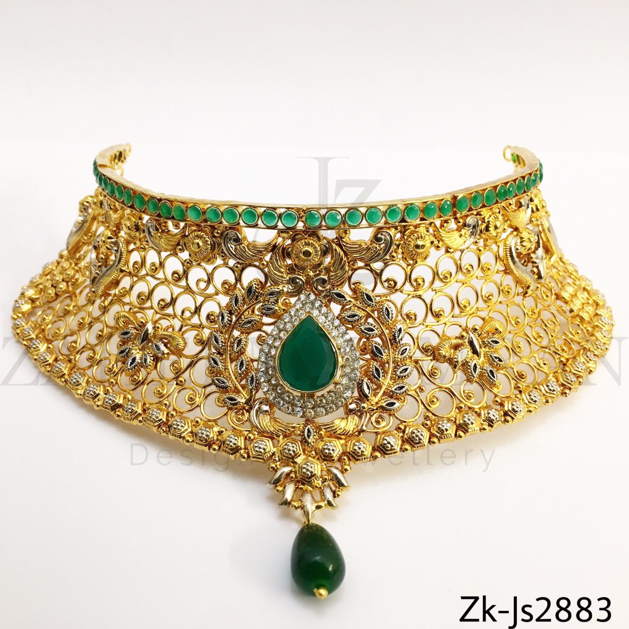 Wired emerald set