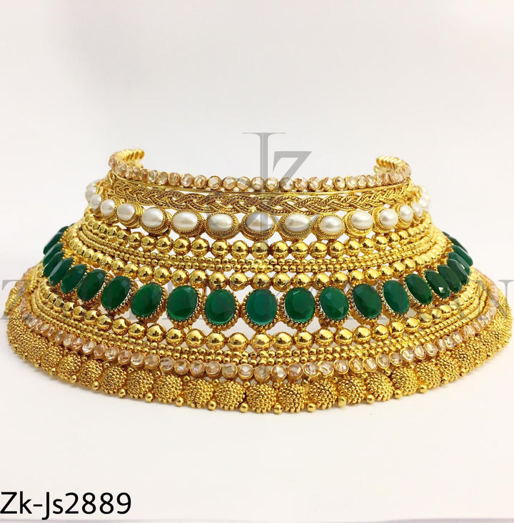 Golden stiff set