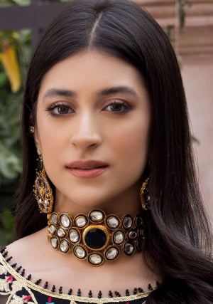 Meena seesh choker set