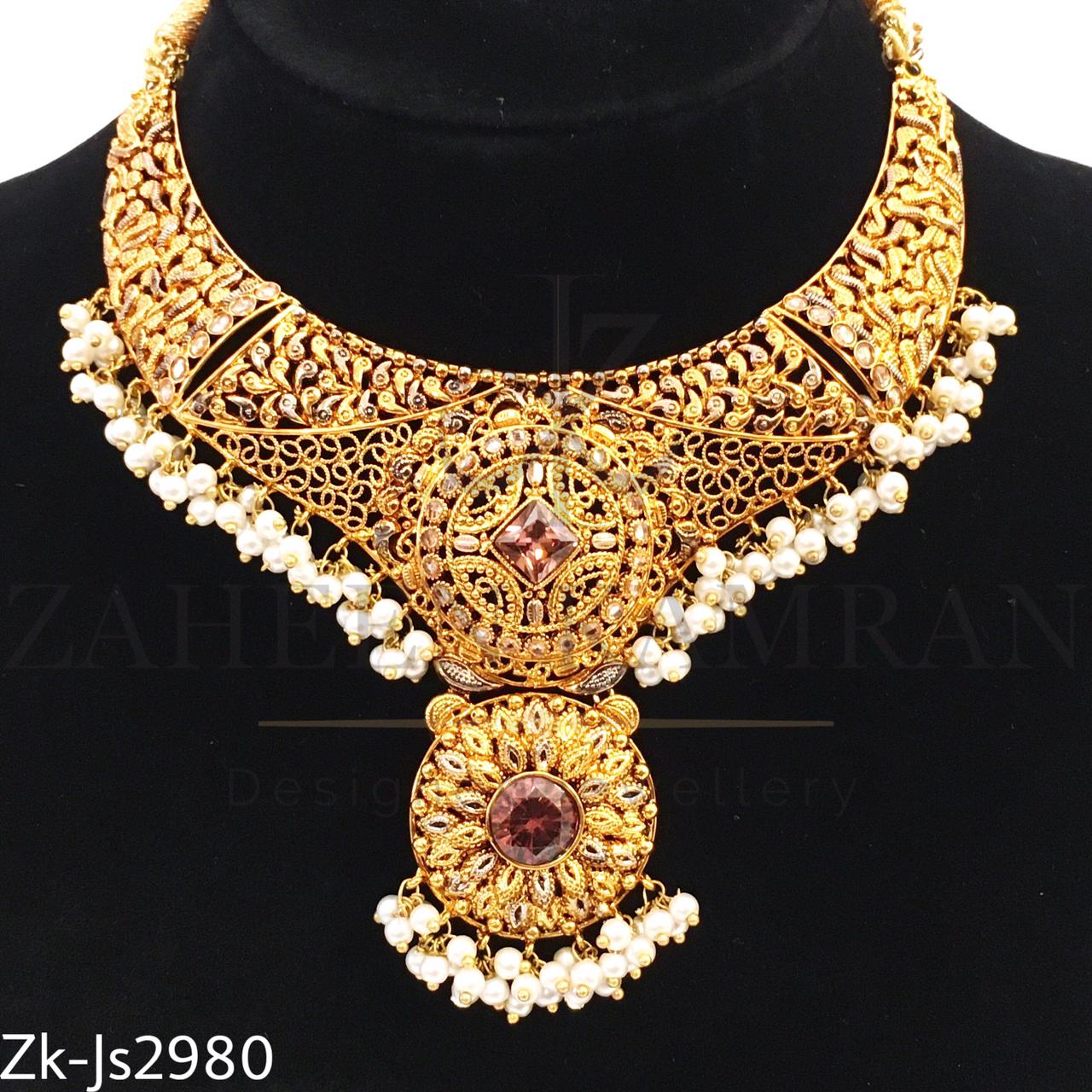 Detailed set