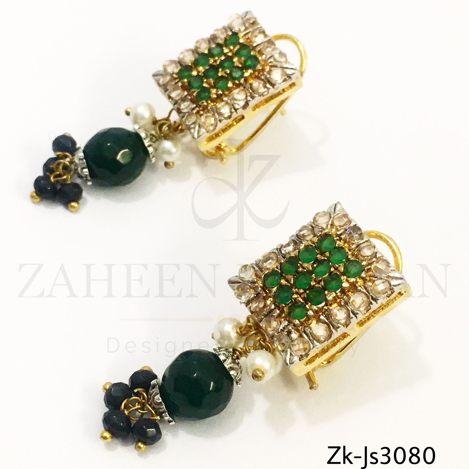 Zirconian emerald set