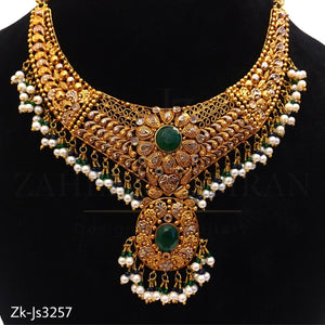 Madrasi Emerald Set