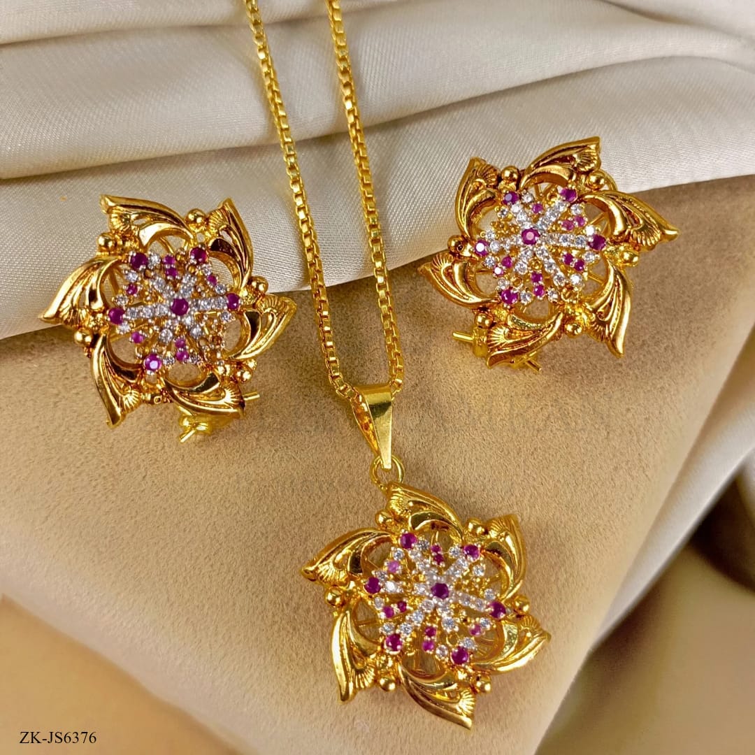 FLORA SET – Zaheen Kamran