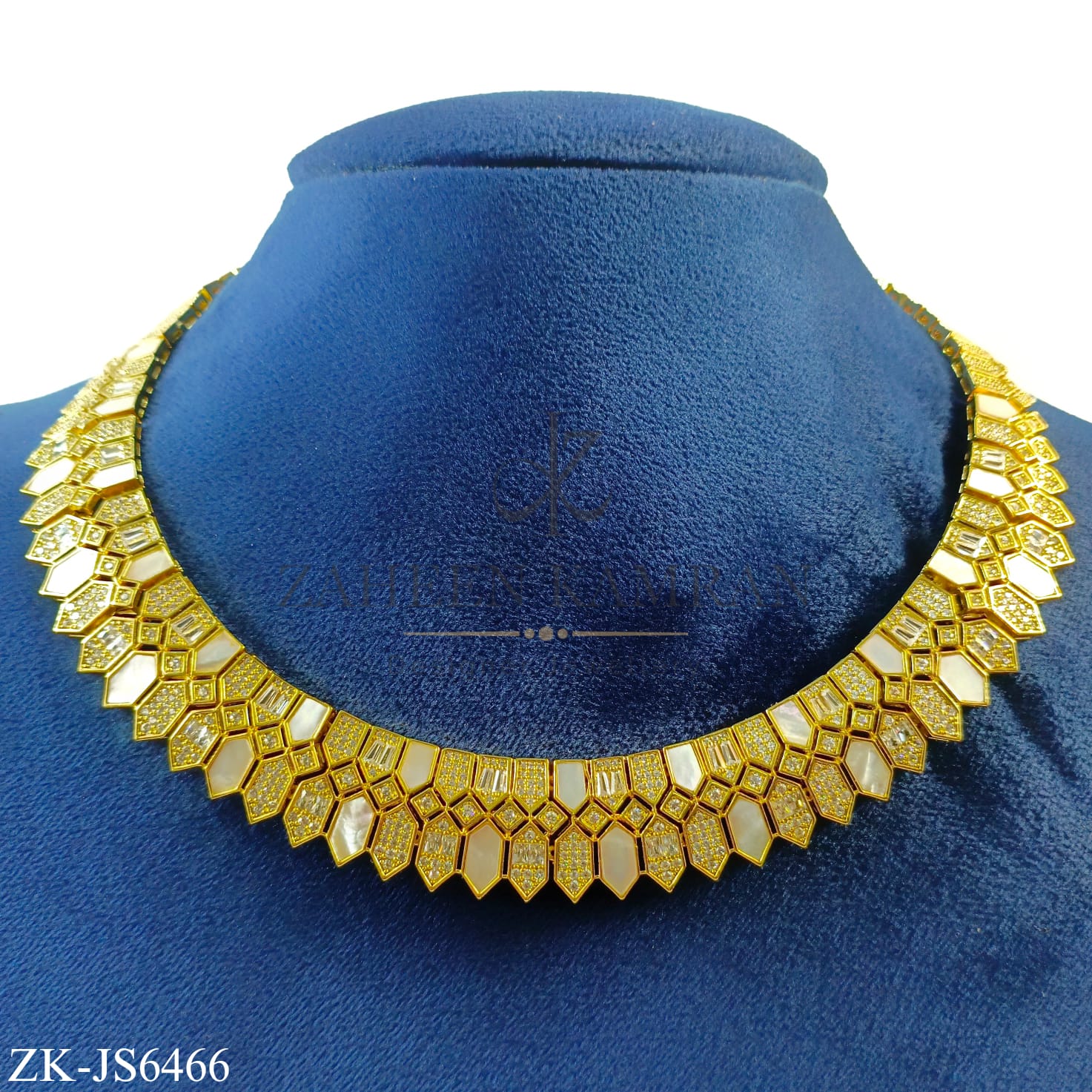 SILVER AND GOLDEN SET