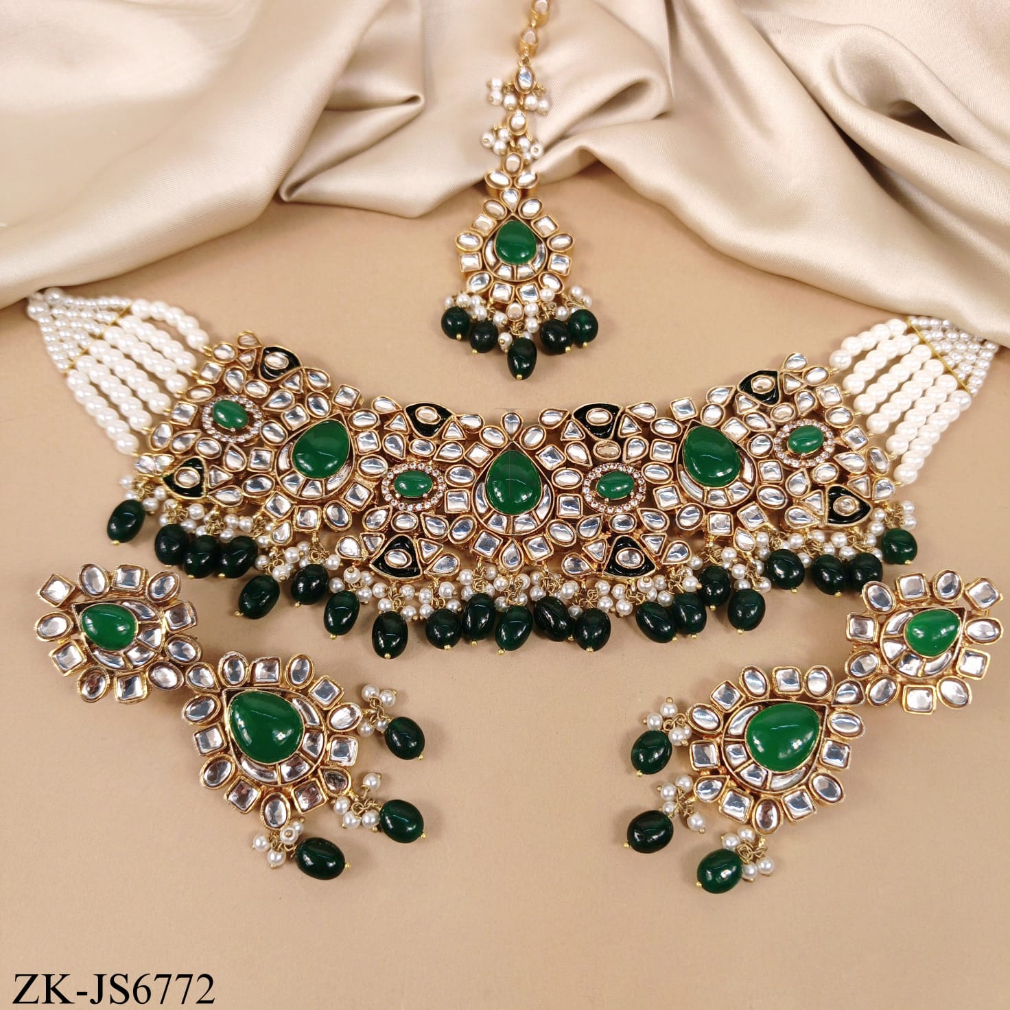 MEENAKARI EMERALD SET