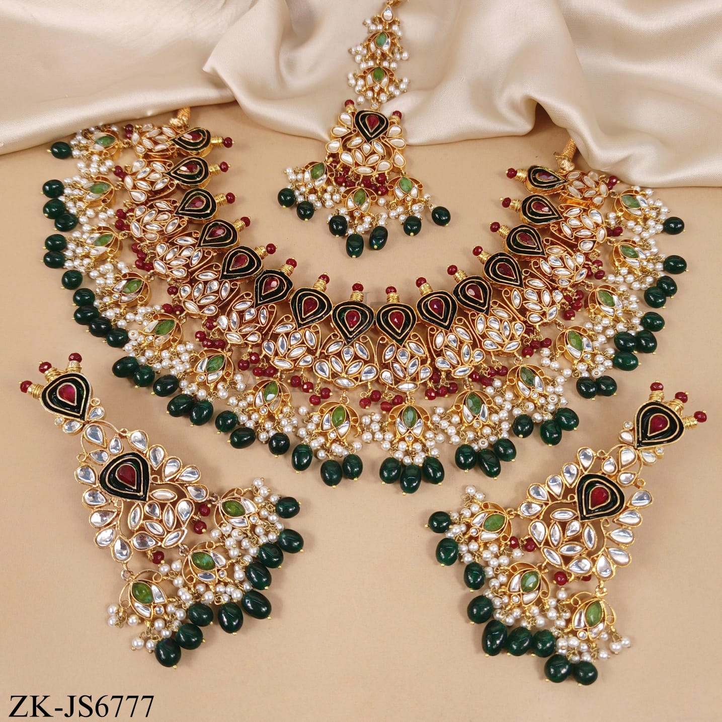 MEENAKARI EMERALD SET