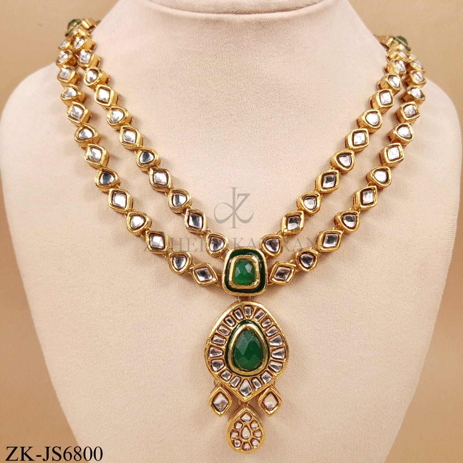 EMERALD KUNDAN SET