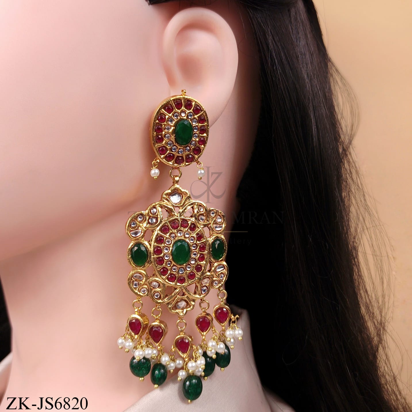 ROYAL EMERALD AND RUBY CHOKER SET WITH PEARLS ACCENTS