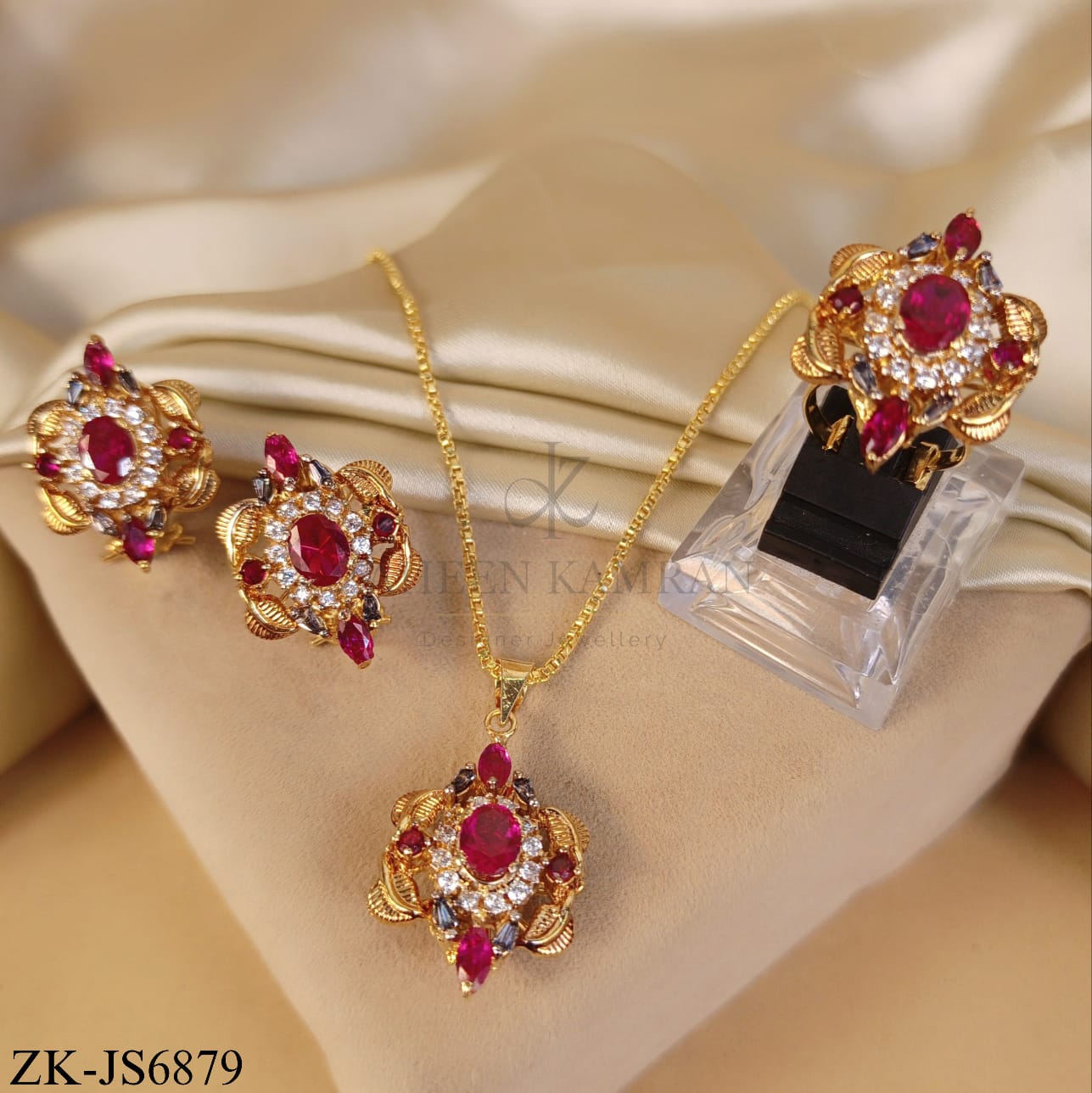 RUBY HALO PENDANT WITH STUDS