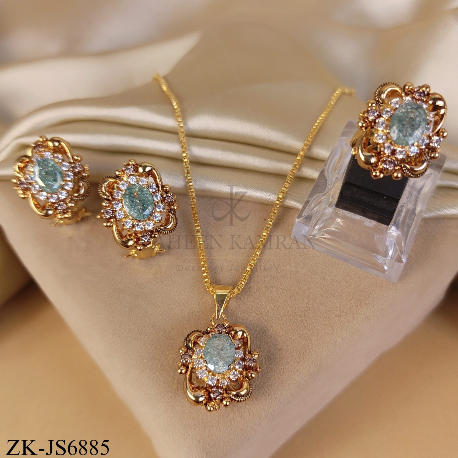 AQUA VINTAGE HALO SET