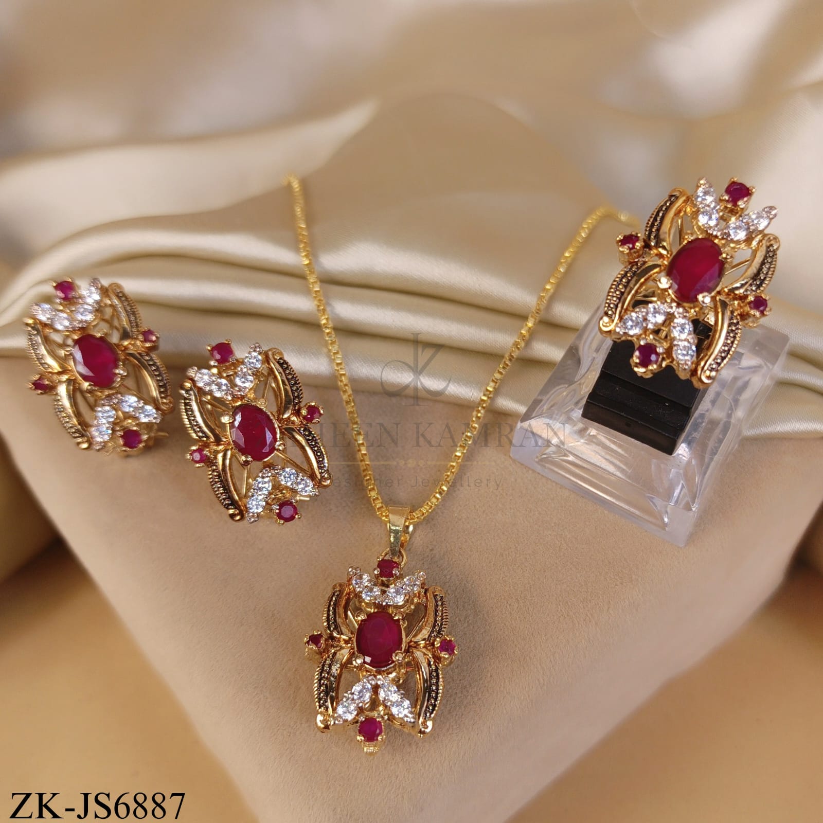 GOLD TONE RUBY PENDANT SET