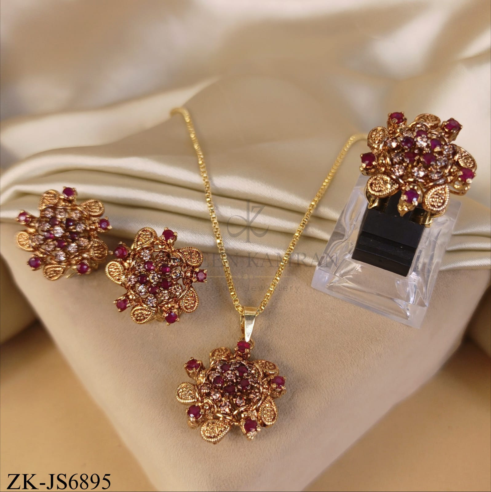 RUBY FILIGREE BLOOM SET